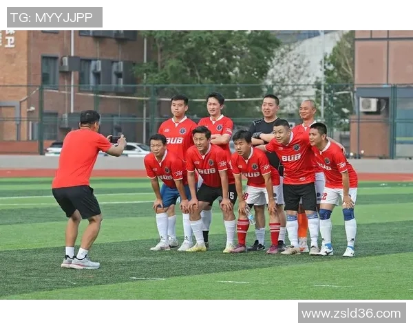 足球明星齐聚一堂为您送上祝福与鼓励的温暖网站